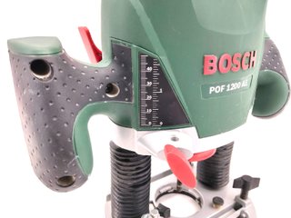 E1813304-0    Fresadora Bosch Pof 1200 Ae