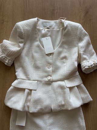 Conjunto chaqueta y pantalón blanco
