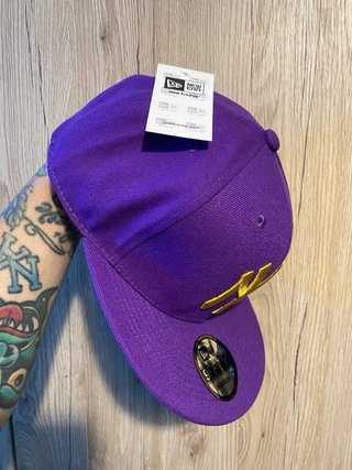 Cappello New Era Snapback Viola Oro REGOLABILE