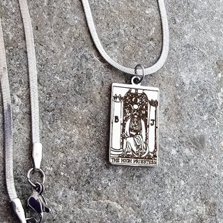 Colar Tarot "A Sacerdotisa" aço inoxidável