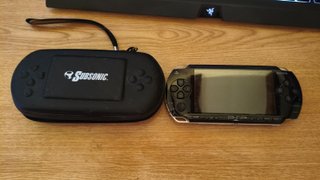 PSP 1001 Negra + Cargador, Funda y Tekken