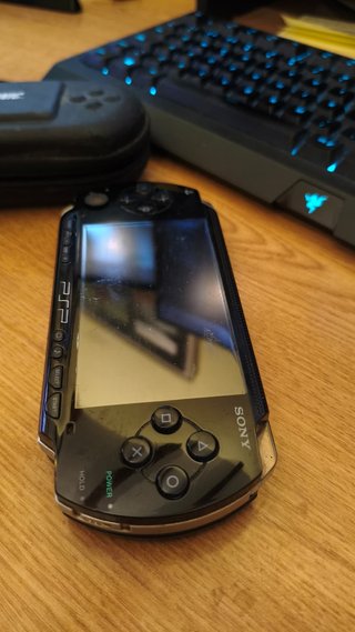 PSP 1001 Negra + Cargador, Funda y Tekken