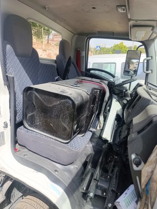 Isuzu M27 N1R AUTOMÁTICA 65000 KLM