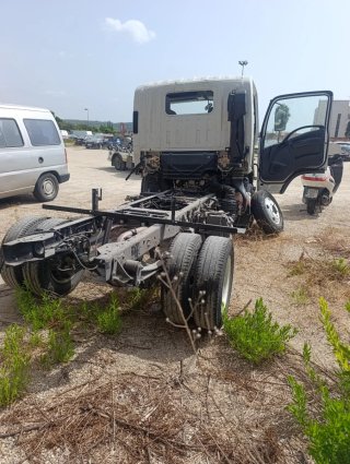 Isuzu M27 N1R AUTOMÁTICA 65000 KLM