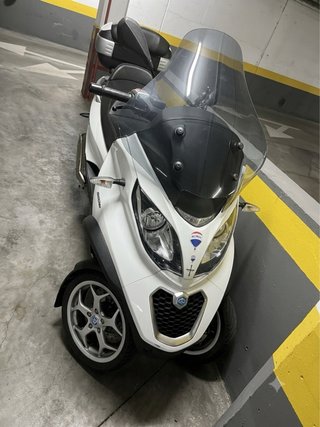 Piaggio MP3 300cc Scooter Blanco