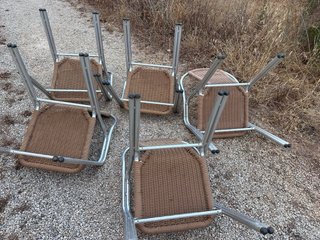 Set di 4 sedie da terrazza in vimini e metallo