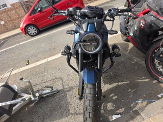 Moto Naked zontes g1  125cc