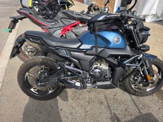 Moto Naked zontes g1  125cc