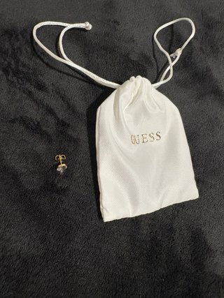 Pendientes Guess Dorados con Cristal