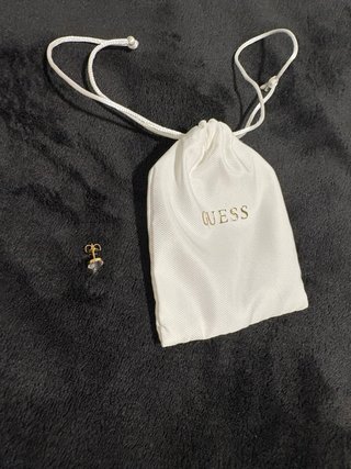 Pendientes Guess Dorados con Cristal