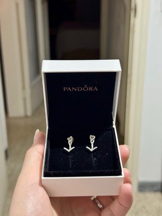 Pendientes Pandora Corazón y Flecha Plata