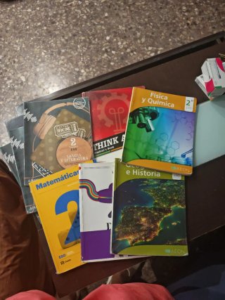 Libros de 2º de la ESO ISE Federico García Lorca