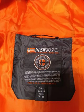 Chaqueta Norway con capucha
