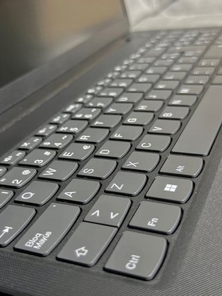 Lenovo V15 G4