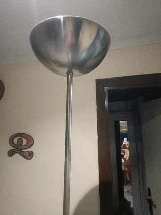Lámpara de pie moderna