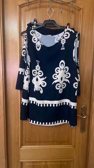 Conjunto blusón y pantalón azul y blanco