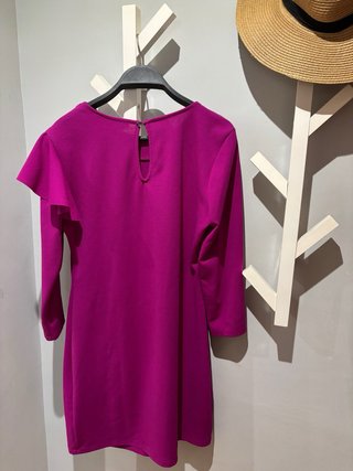 Vestido invitada buganvilla con volantes