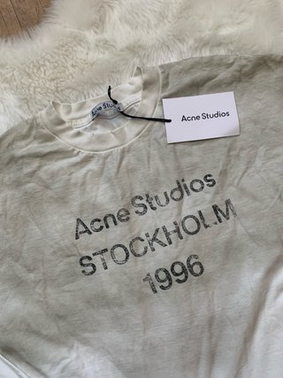 Camiseta Acne Studios Stockholm 1996 Beige