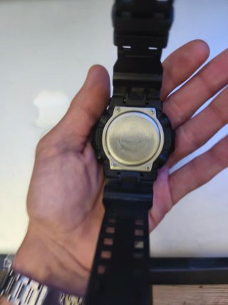 Reloj Casio G-Shock Negro y Dorado