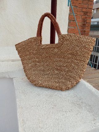 Capazo de palma con flor