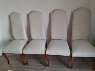 Sillas de salón estilo clásico