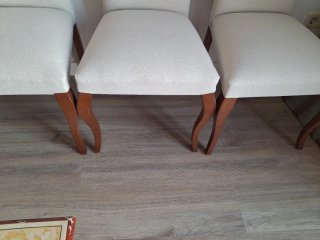 Sillas de salón estilo clásico