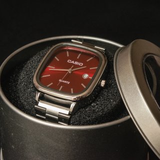 Casio LTP-E117D Reloj Rojo y Plateado