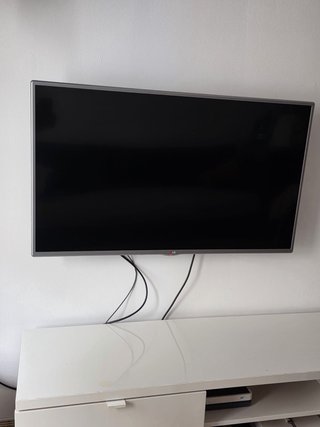 TV LG 42 Full HD + Chromecast + Soporte