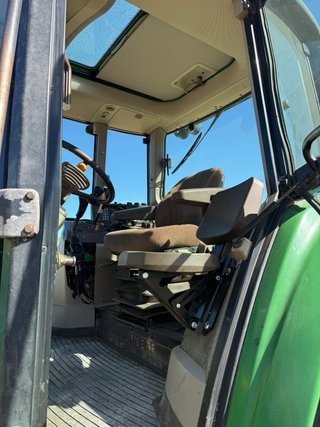 Tractor John Deere 6220 Premium con pala