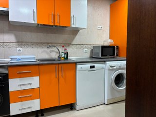 Alquiler habitaciones piso compartido SOLO CHICAS