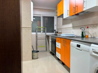 Alquiler habitaciones piso compartido SOLO CHICAS