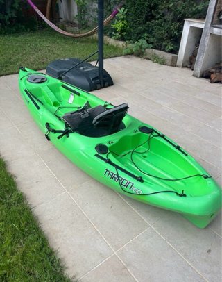 Kayak Tarpon 100 con Sonda PiranhaMAX 4