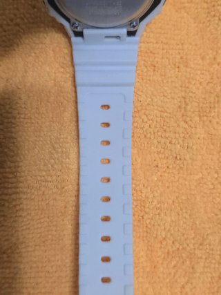 Reloj Casio G-Shock GA-2100 Blanco/Azul