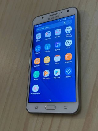 Samsung Galaxy J7 16GB bianco