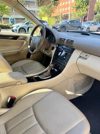 Mercedes-Benz Clase C 2005