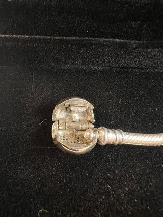 Pulsera Moments Pandora Mickey con Cierre Corazón.