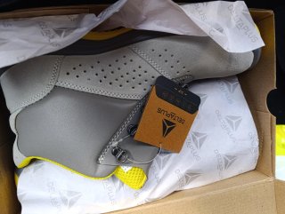 Botas seguridad Deltaplus TANGARA2 S1P Talla 43