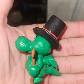 Figura dragón grisu