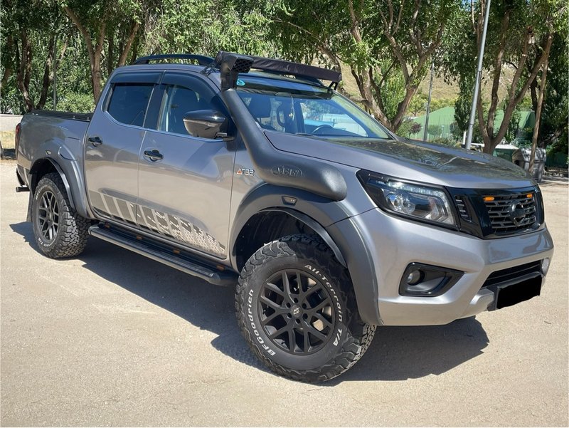 Nissan Navara NP300 AT32 - foto 1