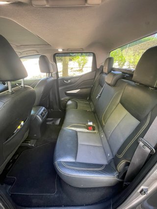 Nissan Navara NP300 AT32