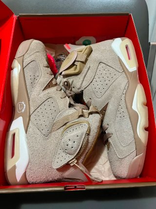 Jordan 6 x Travis Scott Marroni/Verdi