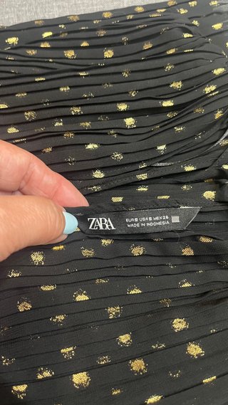 Vestido fiesta Zara negro con topos dorados