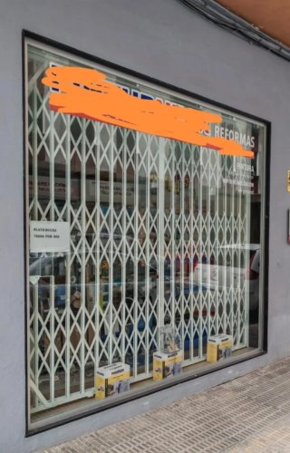 Reja extensible de seguridad