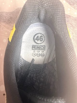 Zapatillas Munich Negras y Amarillas