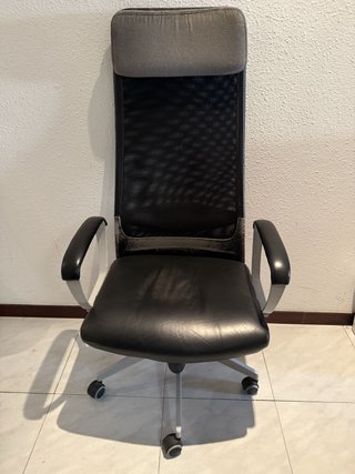 Silla de oficina IKEA MARKUS negra