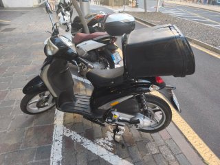 Piaggio Liberty 125cc Scooter Negra/Plata