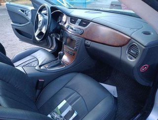 Tapa motor mercedes-benz a6420101667 cls bm 114121