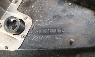 Tapa motor mercedes-benz a6420101667 cls bm 114121