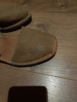 Abarcas Castell Beige Talla 36