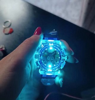 Reloj Kuromi Sanrio Niña Nuevo con Luz